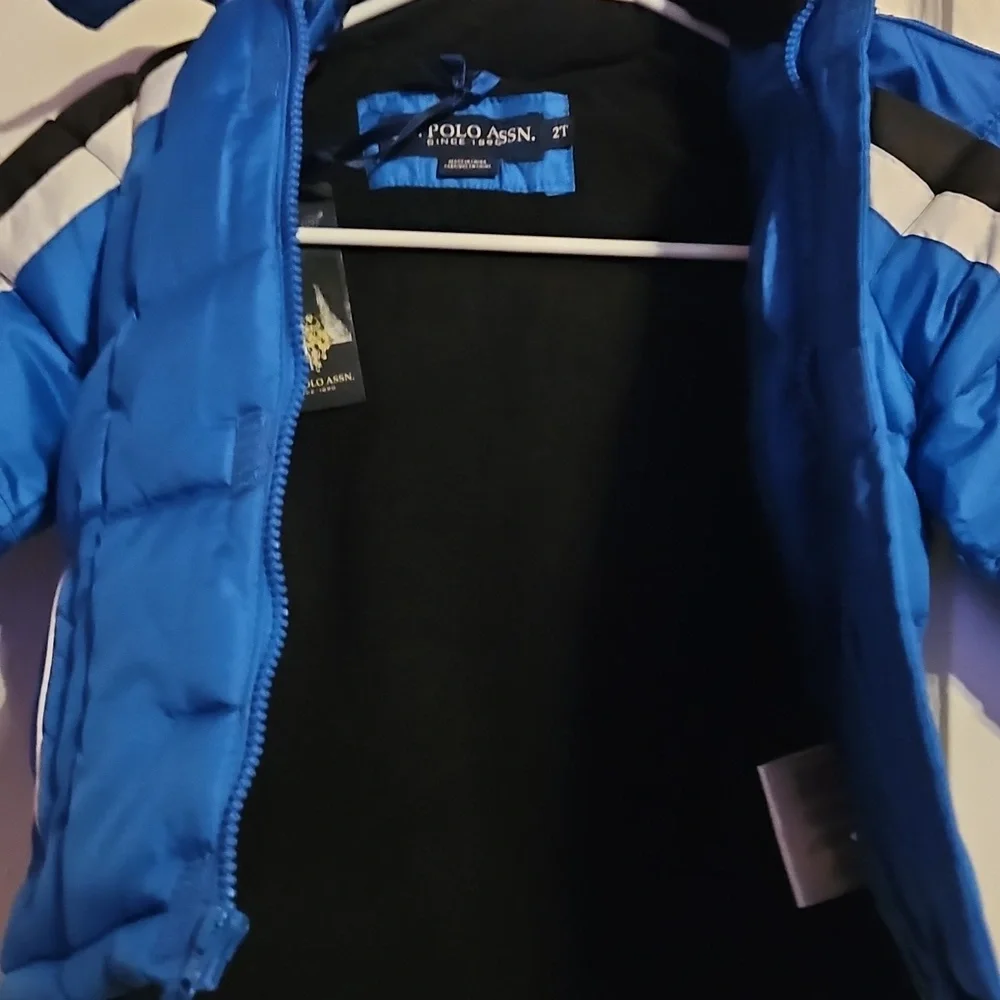 U.S. Polo Assn. boys 2T Blue and Black Puffer Jacket with detachable hood NWT